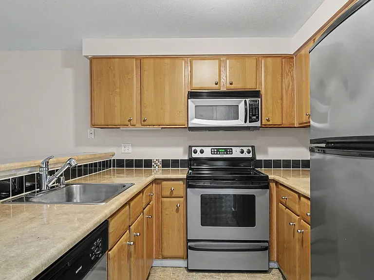 9200 Greenwood Ave N #107 — Photo 9
