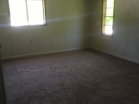 4th image of 3419 Clarke Blvd