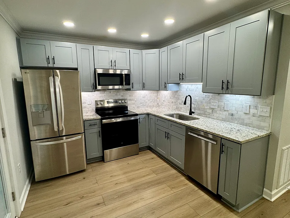 129 Larkyn Dr