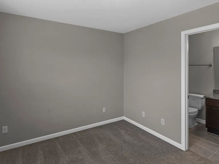 208 Jenna Lee Cir — Photo 13