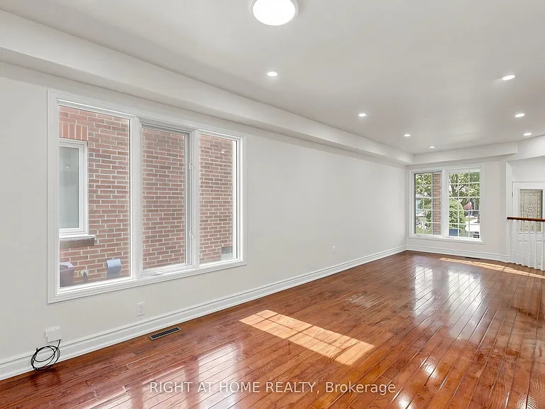 22 Foxtail Rdg — Photo 3