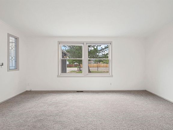 5th image of 8646 S Carr Street