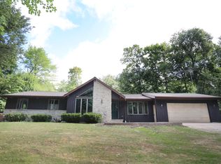 W10864 Deer Brook Ln, New London, WI 54961