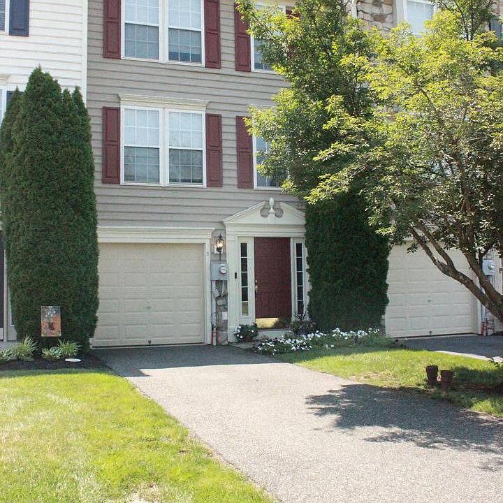 1st image of 5 N Savanna Dr