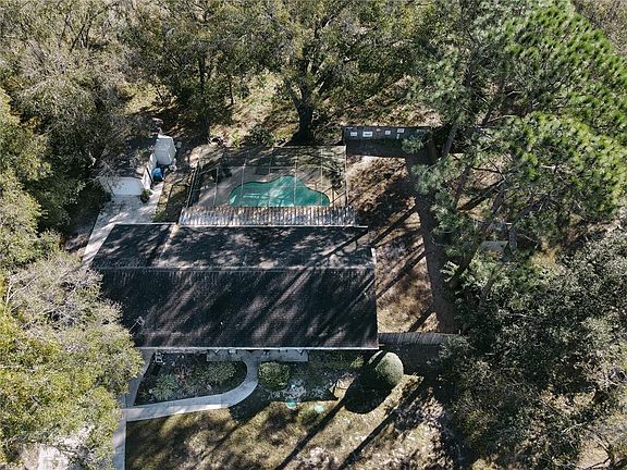 4th image of 18305 Oakdale Rd