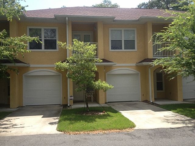 1st image of 518 NW 39th Rd Unit 603
