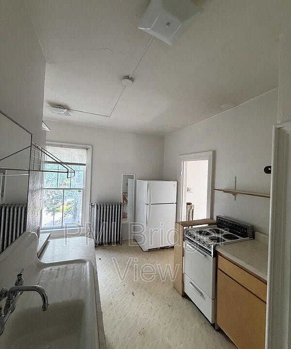 1st image of 210 S Black Ave Unit 2