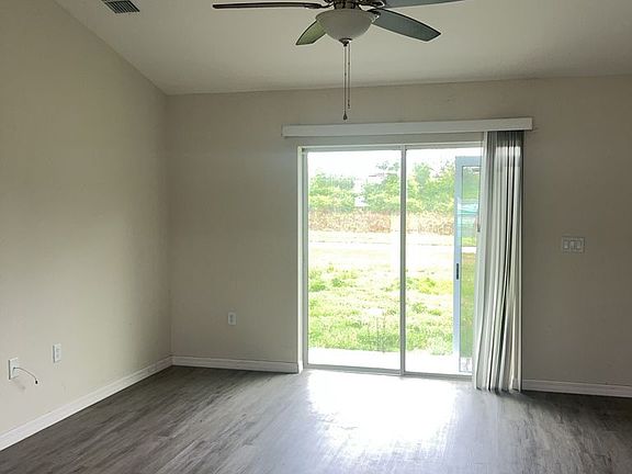 2nd image of 15803 SW 57th Terrace Rd