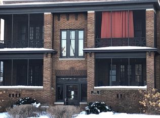 694 Grand Ave #1, Saint Paul, MN 55105