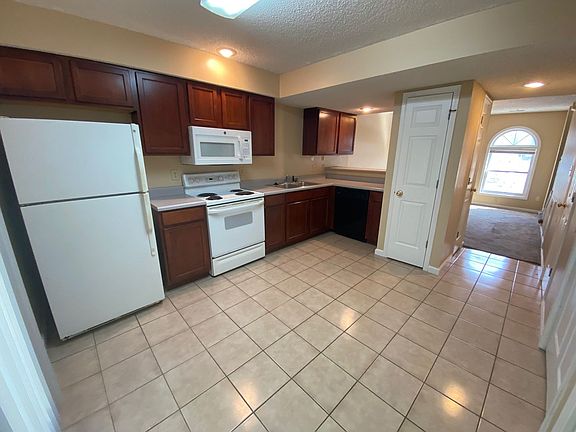 4th image of 898 E Sherwood Hills Dr #Zz2