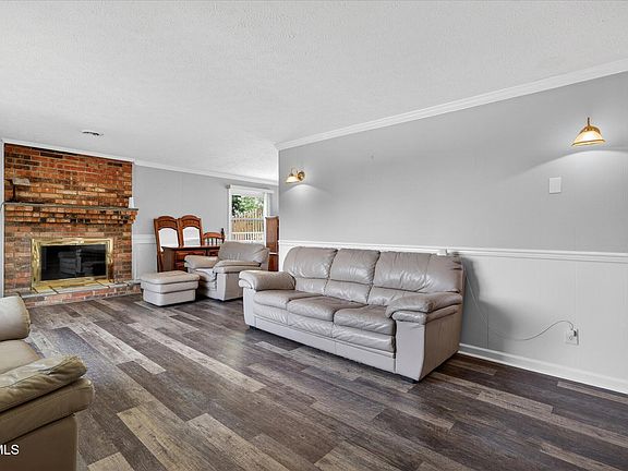 5th image of 3852 Ridgeline Dr