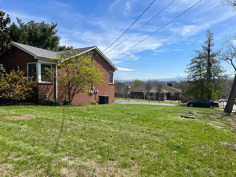 1024 Sterling Ave — Photo 34