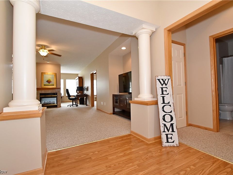 130 Saint Charles Pl, Elyria, OH 44035 Zillow