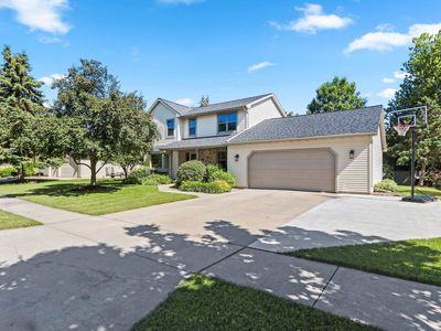 1126 Aldrin St, De Pere, WI, 54115