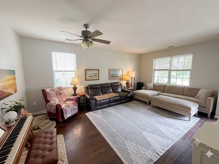 17 Cedar Creek Cir — Photo 3