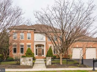 1387 Cameron Heath Dr, Reston, VA 20194