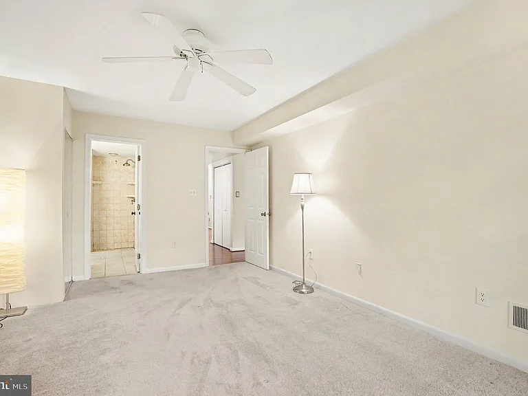 205 Valley Stream Ln #205 — Photo 14