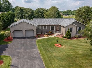 20 Blossom Ct, Mercer, PA 16137