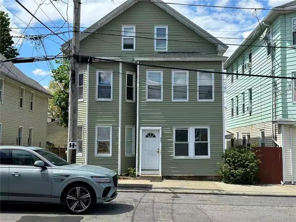 50 Hawkins St, Providence, RI 02908