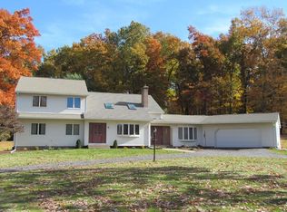 5 Wilder Ln, East Longmeadow, MA 01028