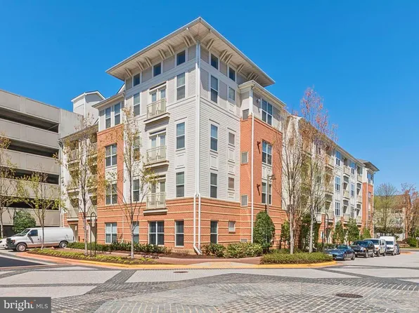 9486 Virginia Center Blvd Unit 201, Vienna, VA 22181