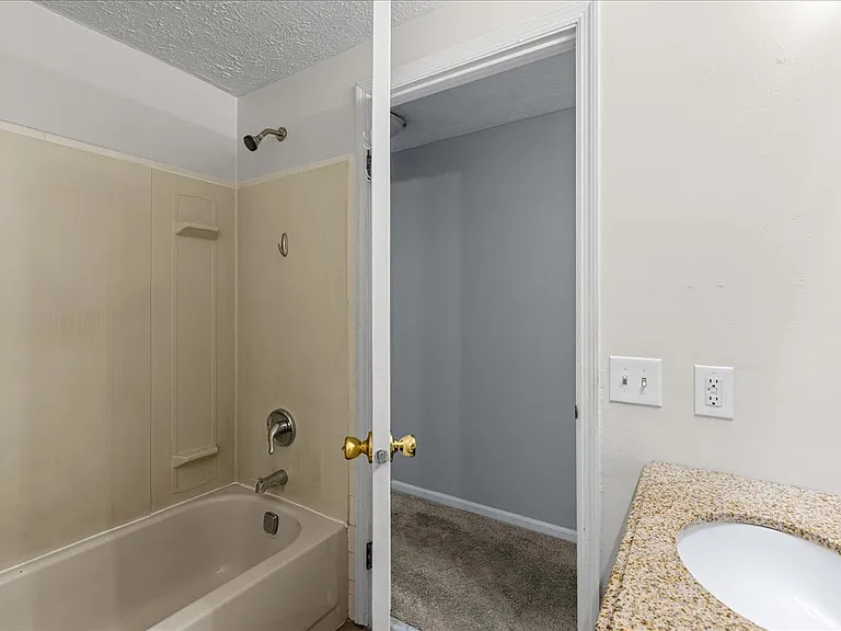 79 Sweetfern Ct #1 — Photo 14