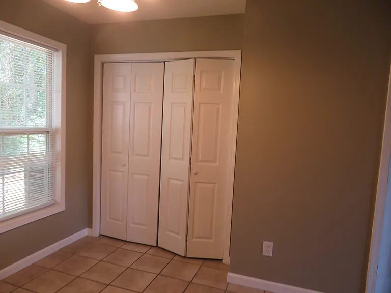 204 Springfield Cir #B — Photo 4