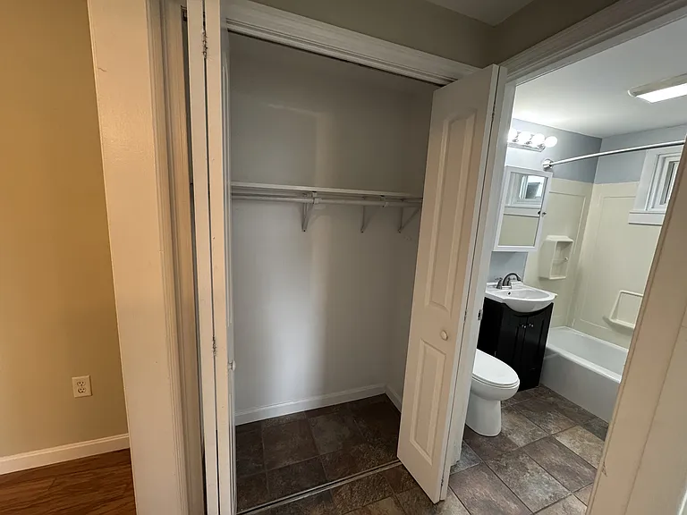15 Burnham St #3 — Photo 6
