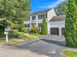 8 Adelaide Cir, Worcester, MA 01606