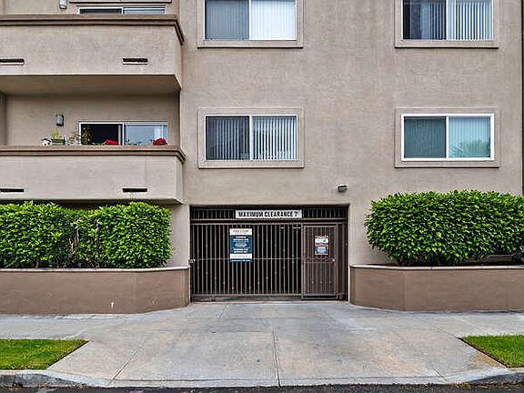 5th image of 5200 Inglewood Blvd