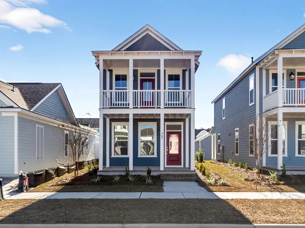 747 Blueway Ave, Summerville, SC 29486