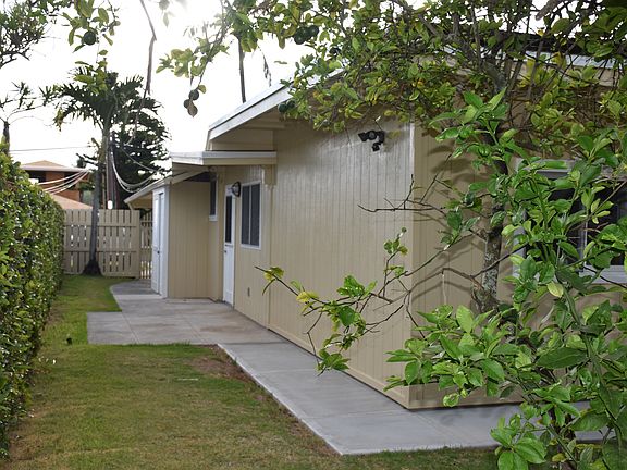 5th image of 829 Maluniu Ave #B