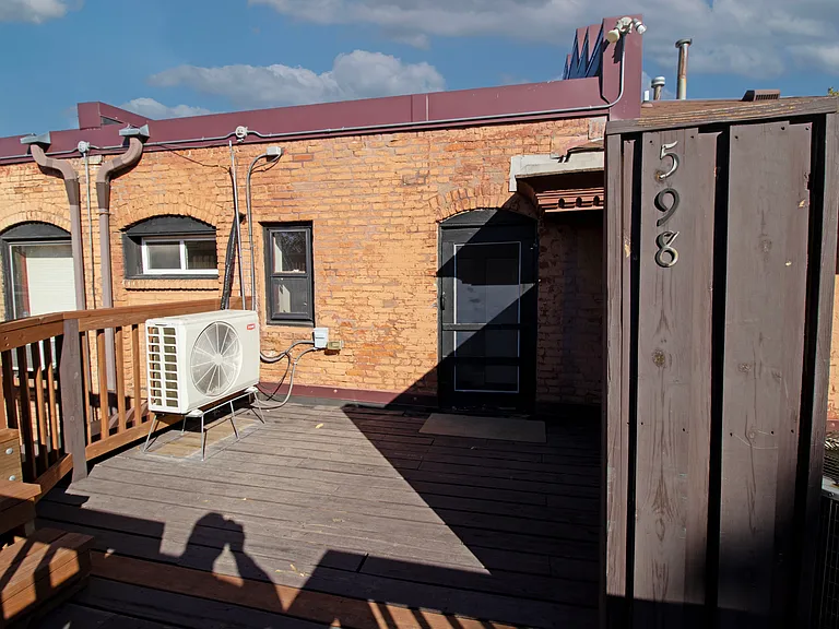 598 Summit Ave #3 — Photo 18
