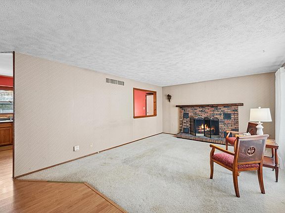 4th image of 4446 Budlee Dr