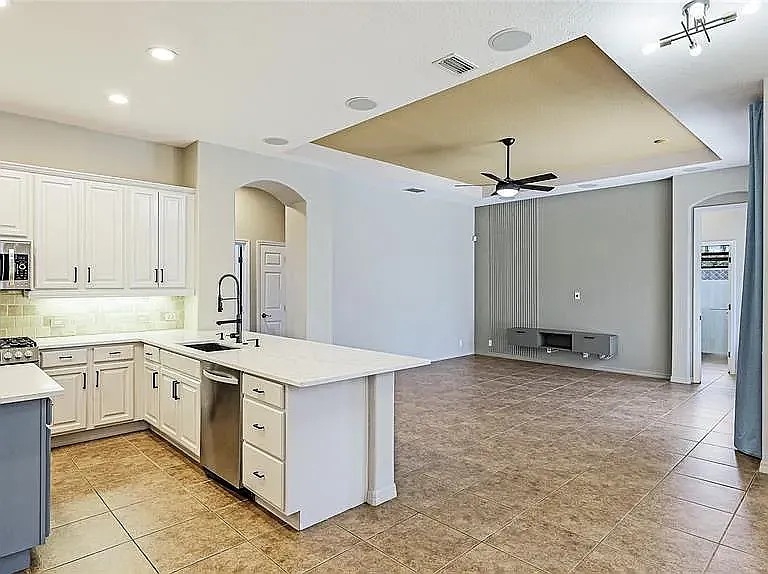 12822 Kite Dr — Photo 24