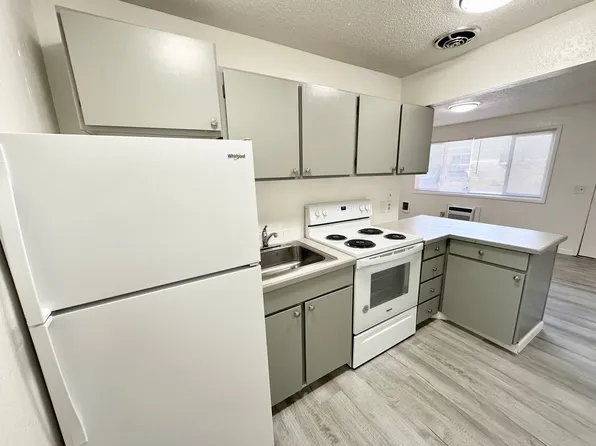 Mt. Stuart Apartments