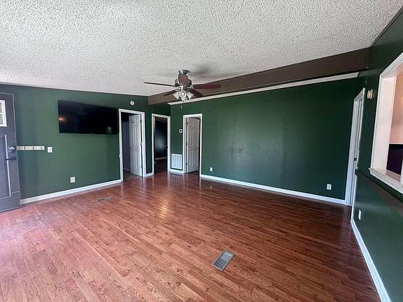 4th image of 13338 Middlefork Rd