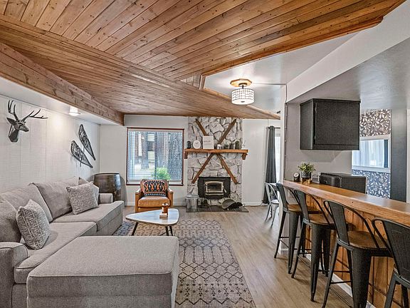 2nd image of 2113 Meridian Blvd #121