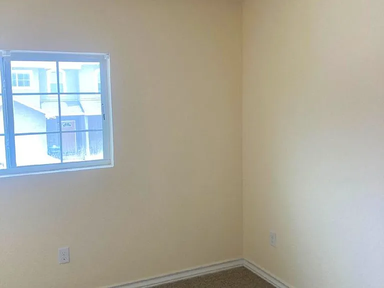 6335 Melanzane Ave — Photo 7