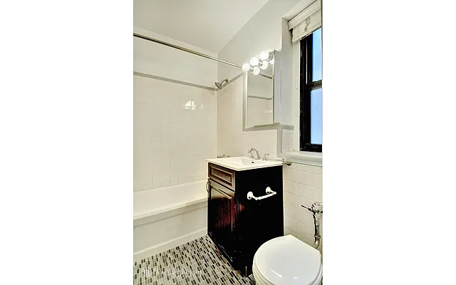 Rented by Douglas Elliman | media 4