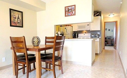 1st image of 1150 Town Centre Dr APT 20