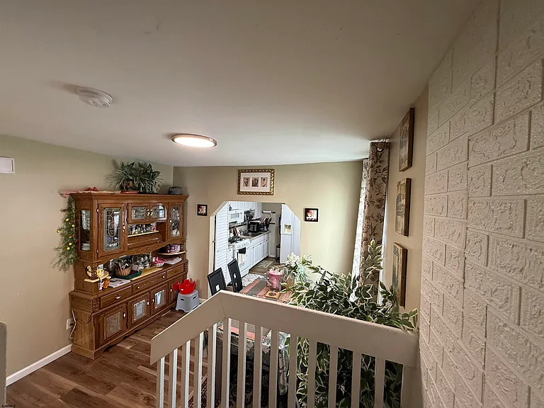 29 N Texas Ave — Photo 8
