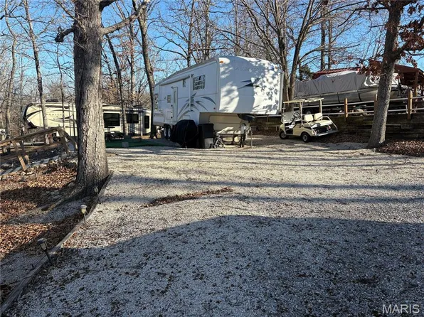1037 Tanglewood Dr, Perryville, MO 63775