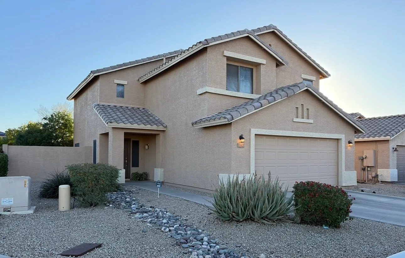 4 bed, 2.5 bath, 1944 sqft, $2,475 — Photo 1