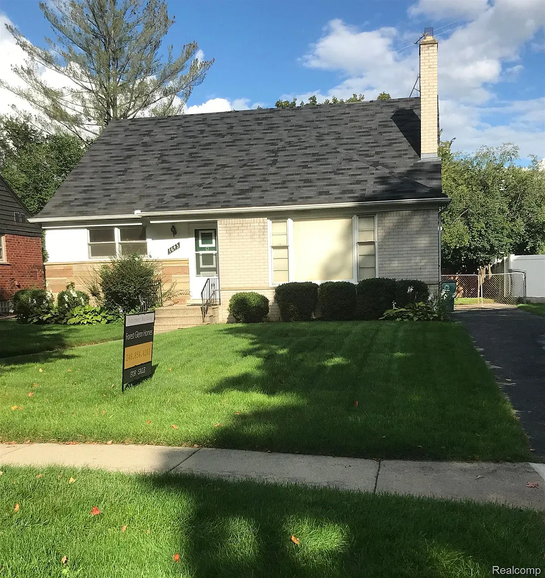 1643 Maryland Blvd photo 1