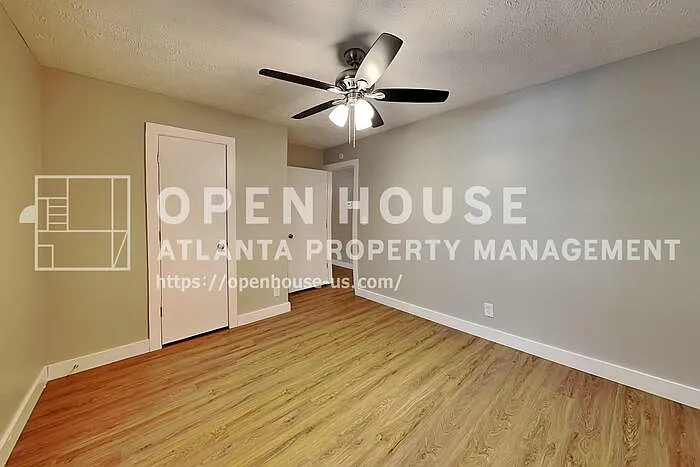 3753 Memorial Pkwy NW — Photo 12