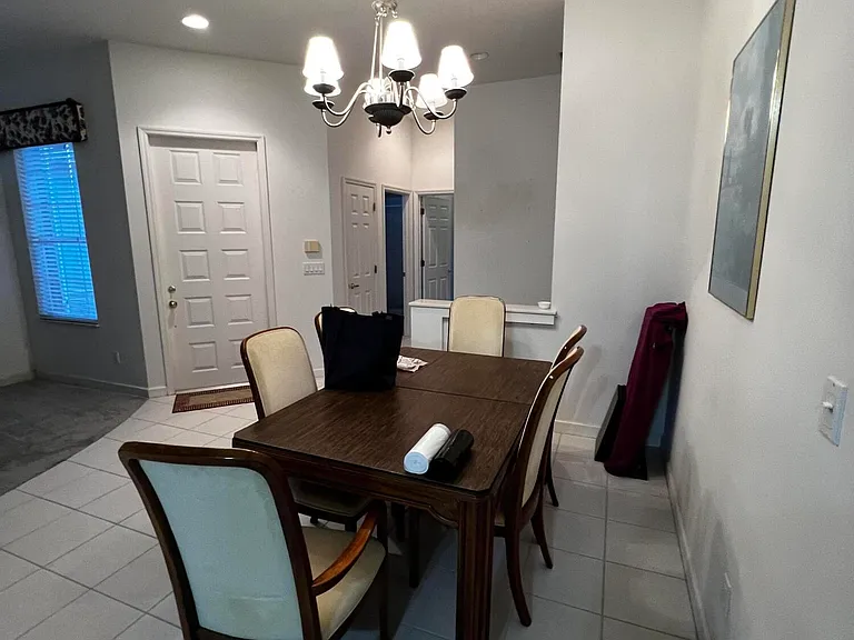 742 SW Aruba Bay — Photo 7