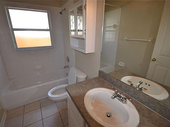 5th image of 10436 Ashley Oaks Dr