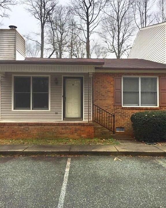 1st image of 1109 A Birchcrest Dr