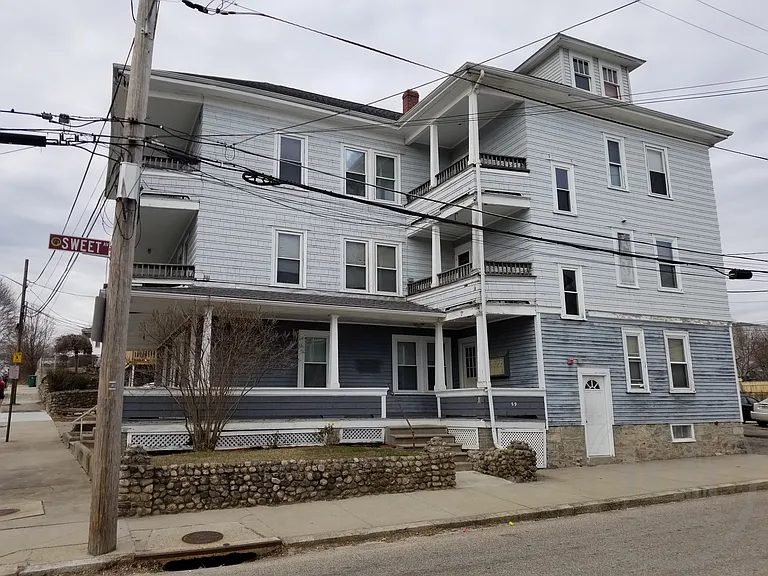  59 Sweet Ave 2ndFlr 2B/1B Spacious Hardwoods FreshPaint PetOK Laundry — Photo 24
